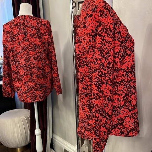 Michael Michael Kors Red and Black Floral Tunic Size Small - Picture 8 of 10